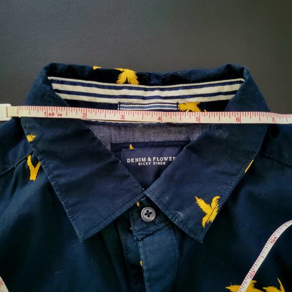 Denim & Flowers Men’s M Shirt – Navy Yellow Palm Tree Button Up, Short Sleeve - Picture 4 of 9